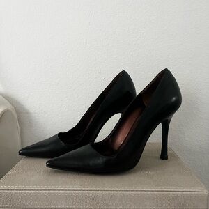 Manolo Blahnik Black Pointed-Toe Leather Stiletto Pumps